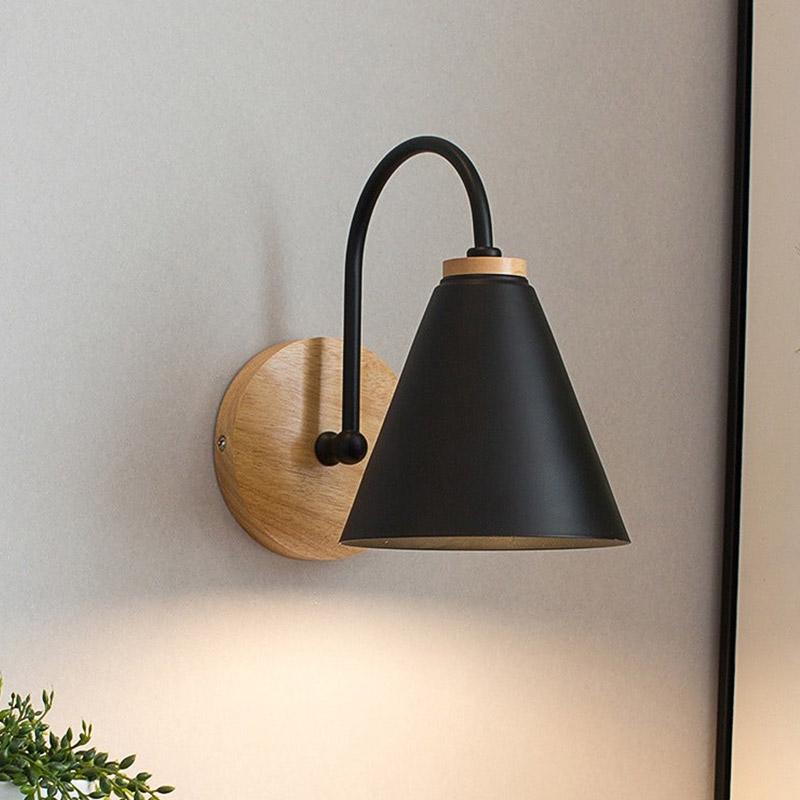 Kona Nordic Wall Lamp - Black